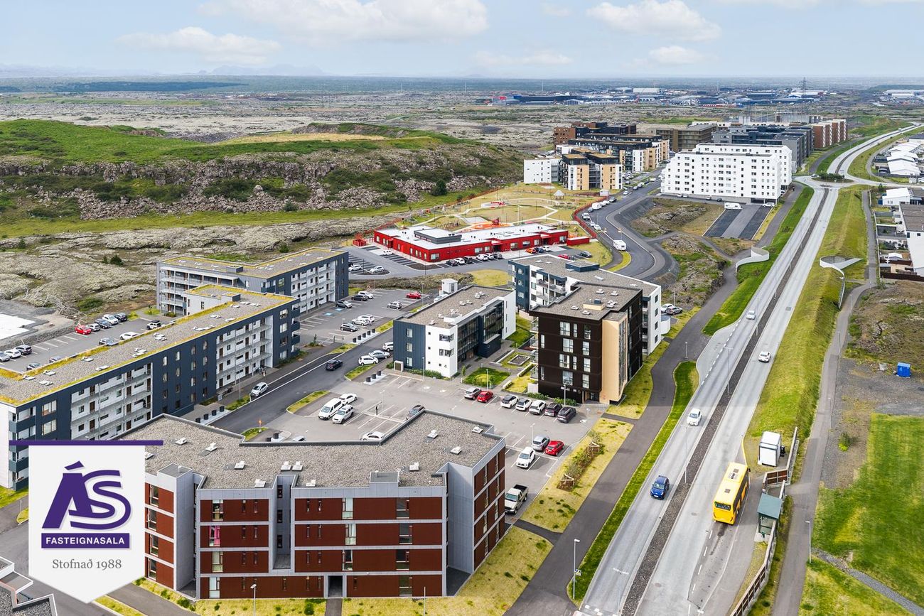 Nónhamar 4, 221 Hafnarfjörður