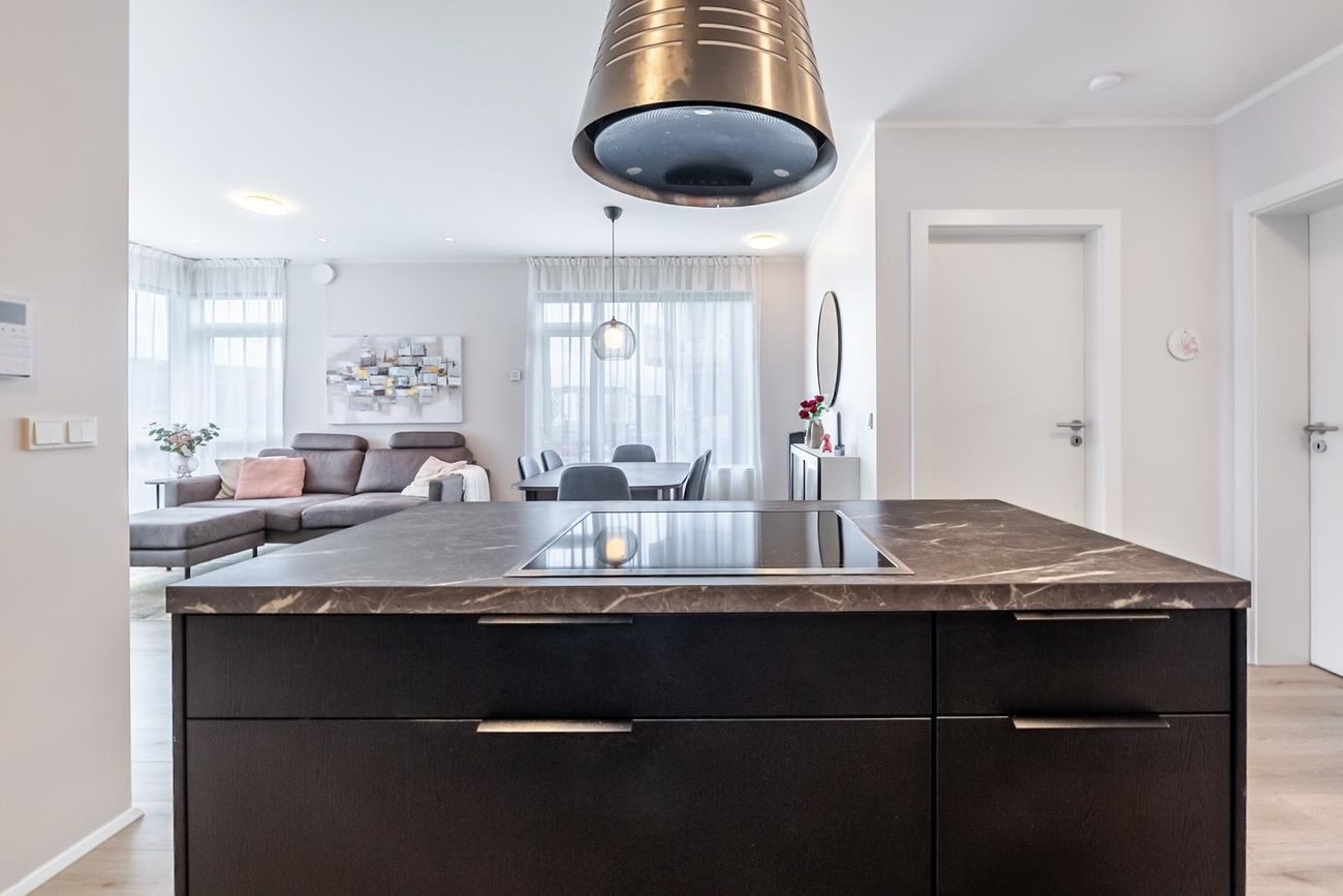 Nónhamar 4, 221 Hafnarfjörður