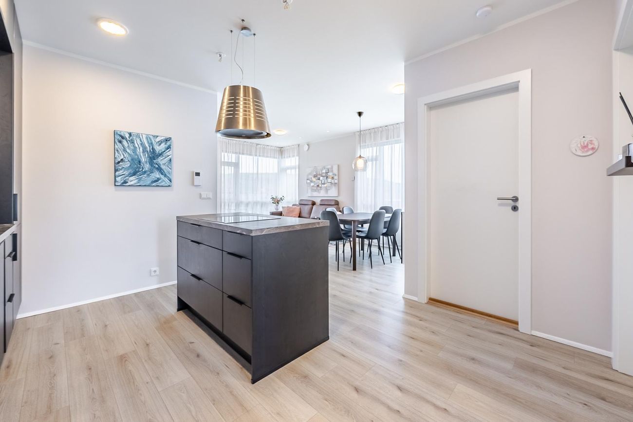 Nónhamar 4, 221 Hafnarfjörður