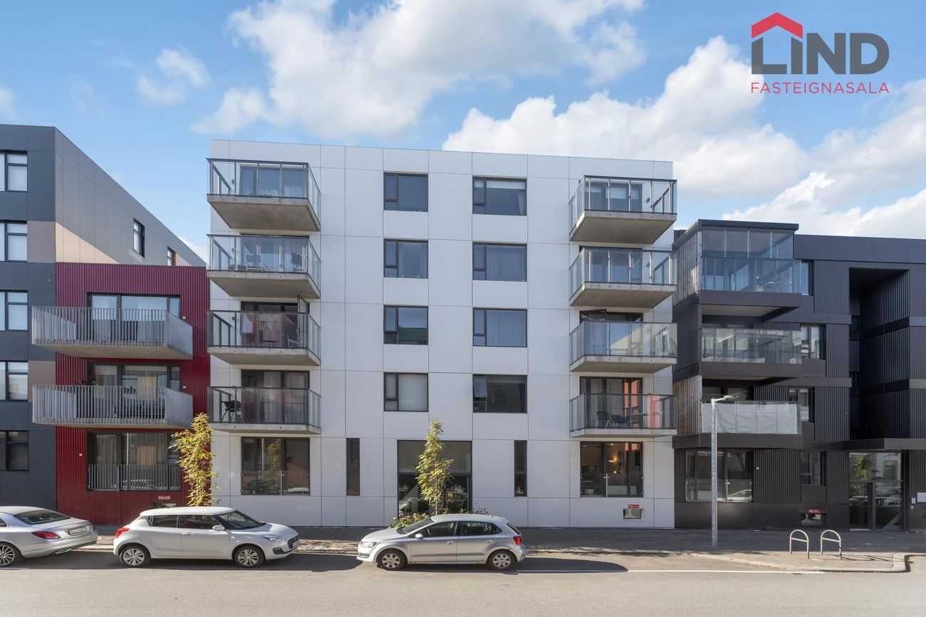 Fálkahlíð 4, 102 Reykjavík