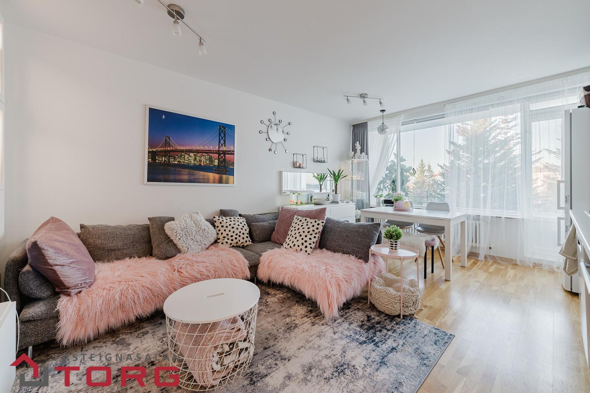 Hraunbær 90, 110 Reykjavík