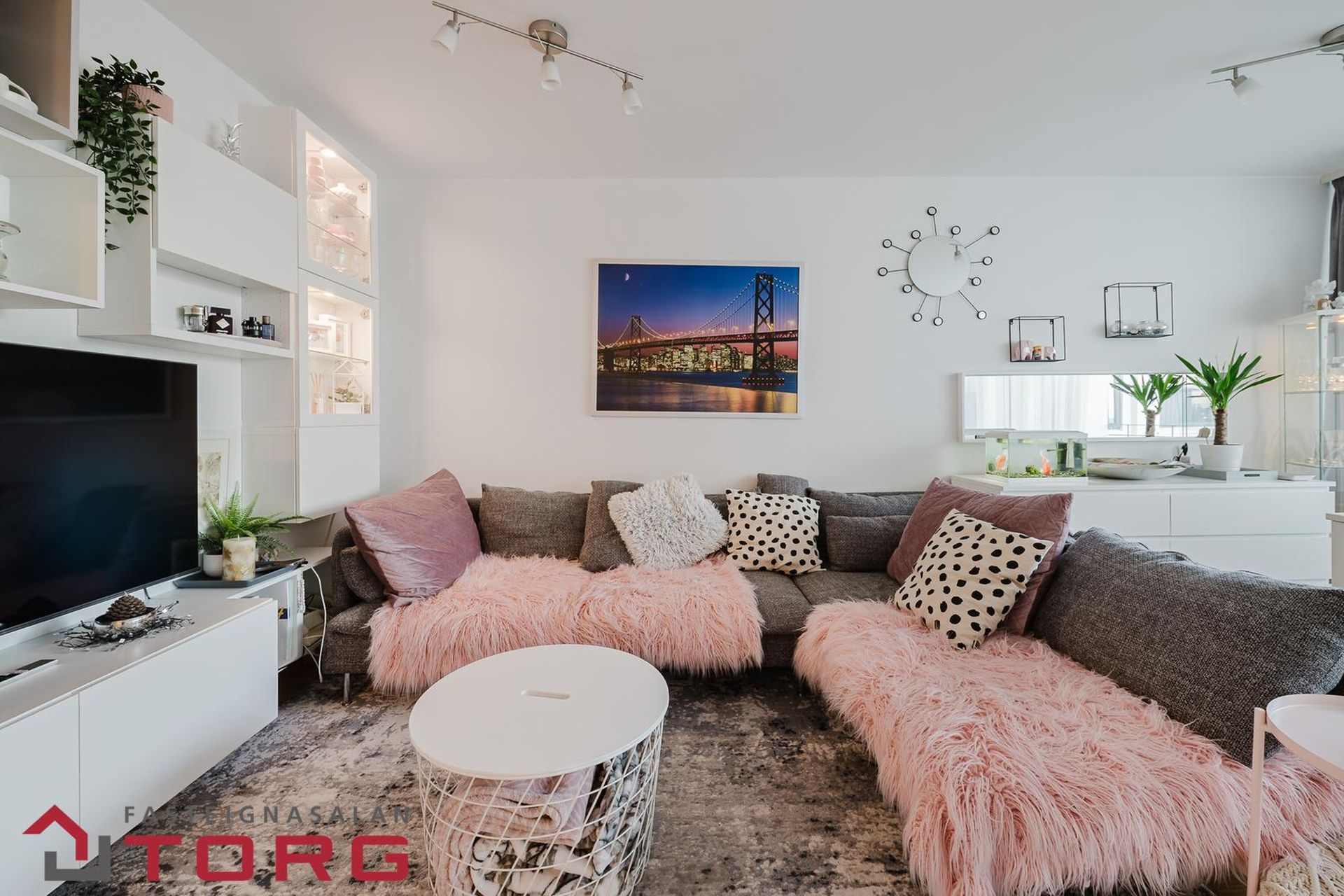 Hraunbær 90, 110 Reykjavík