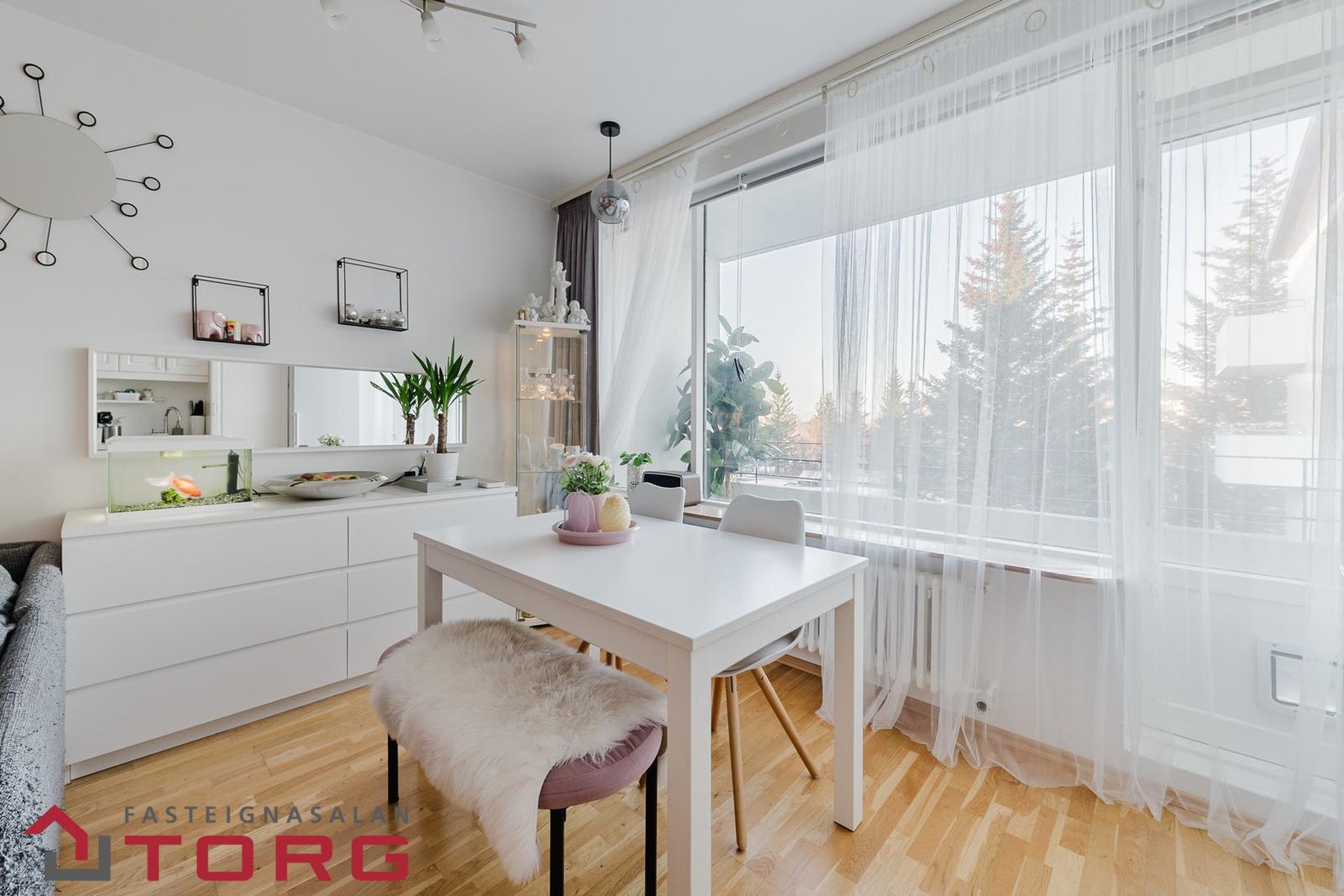 Hraunbær 90, 110 Reykjavík