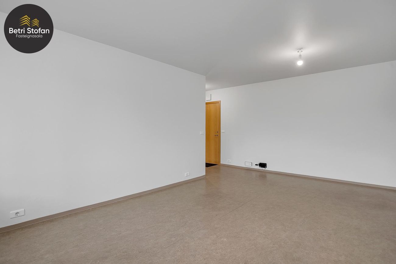 Hrafnhólar 6 6-8 - 0104, 111 Reykjavík