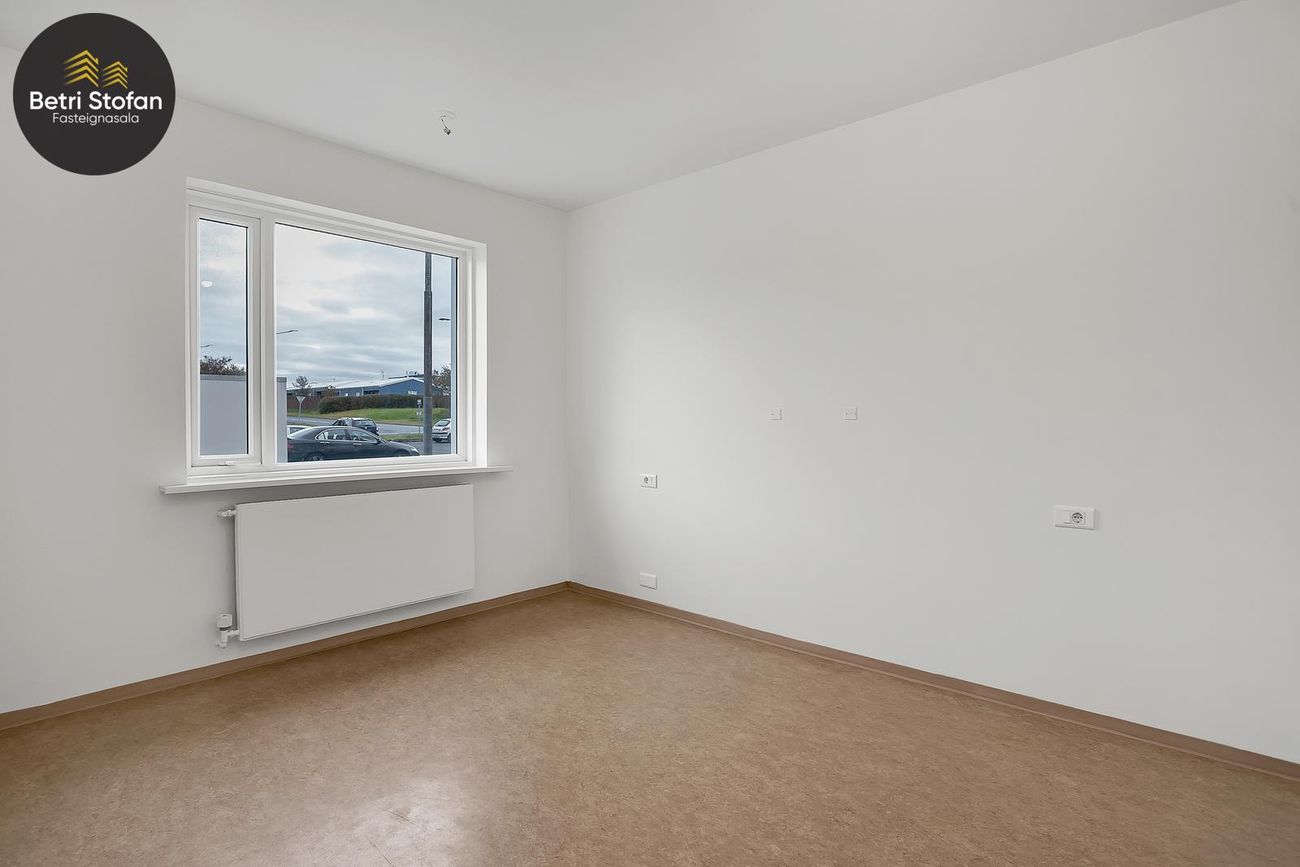 Hrafnhólar 6 6-8 - 0104, 111 Reykjavík