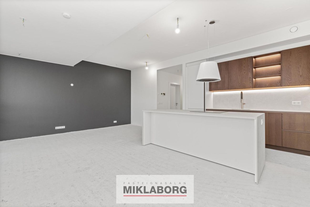 Ánanaust 3, 101 Reykjavík
