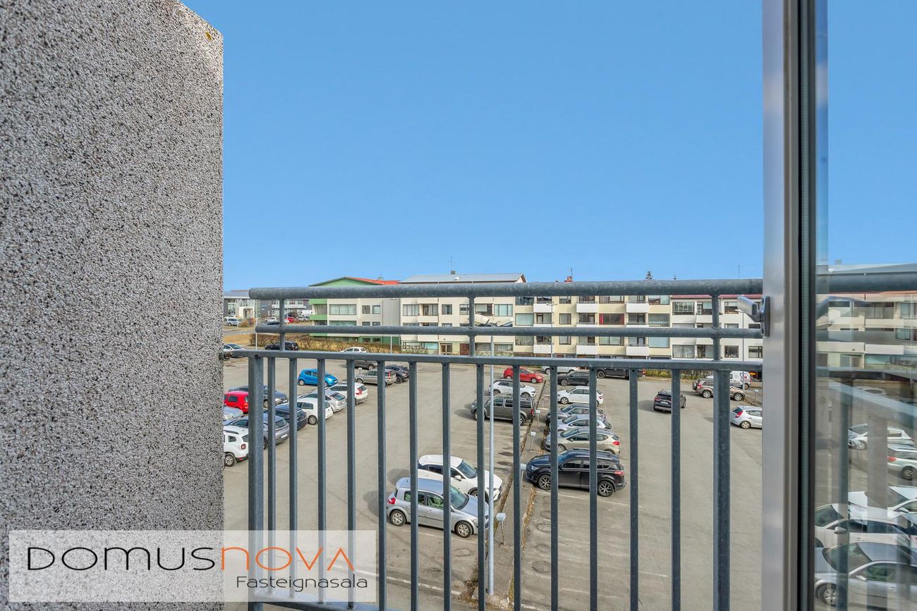 Hraunbær 58, 110 Reykjavík