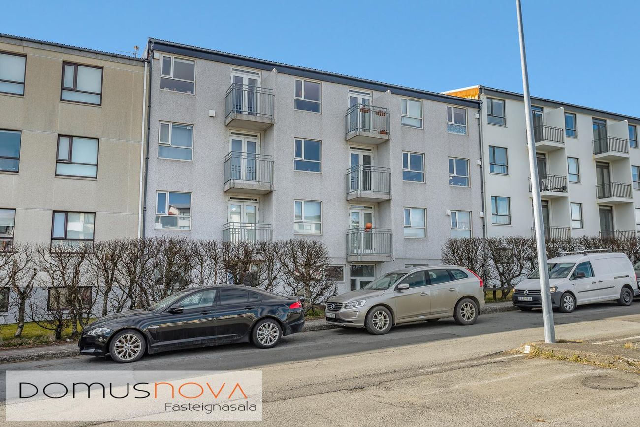 Hraunbær 58, 110 Reykjavík