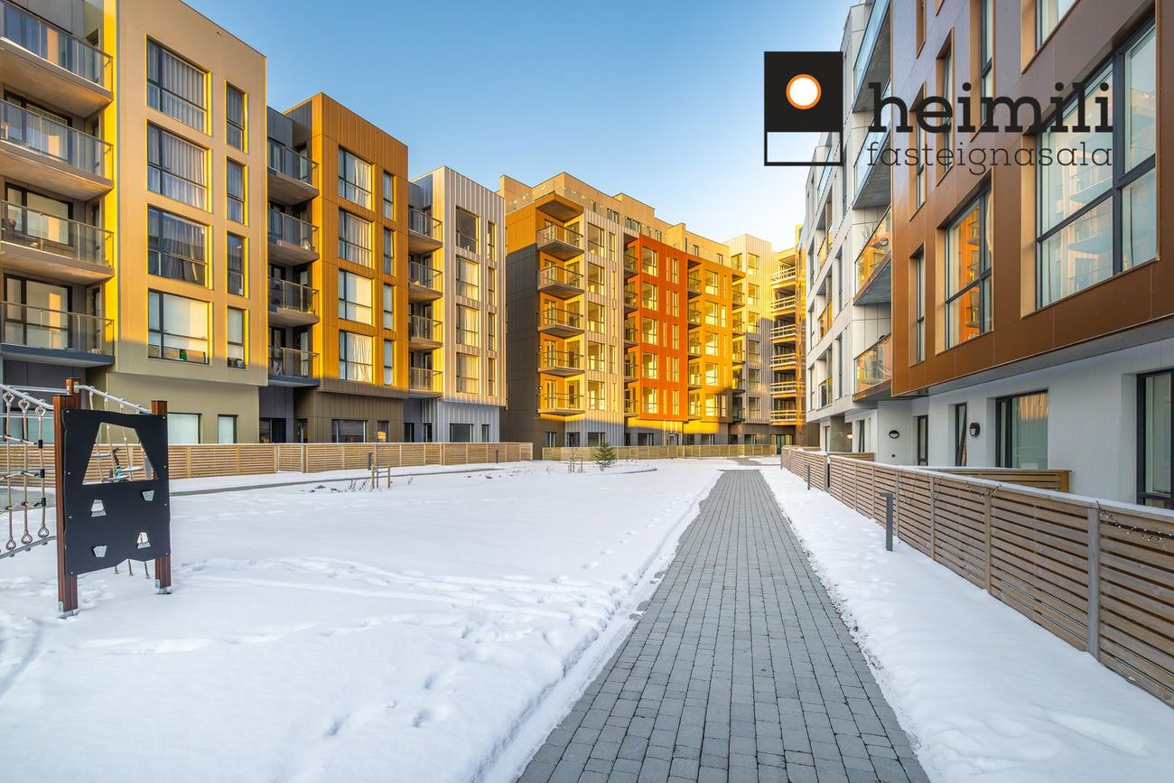 Grensásvegur 1F - 0601, 108 Reykjavík