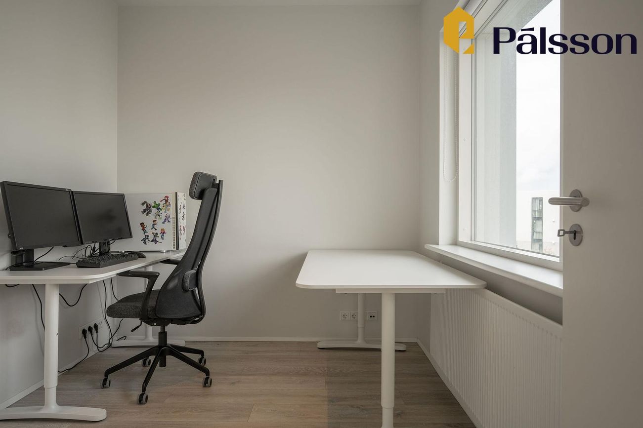 Holtsvegur 9, 210 Garðabær