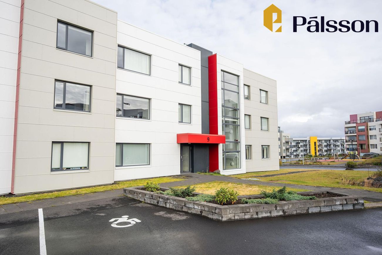 Holtsvegur 9, 210 Garðabær