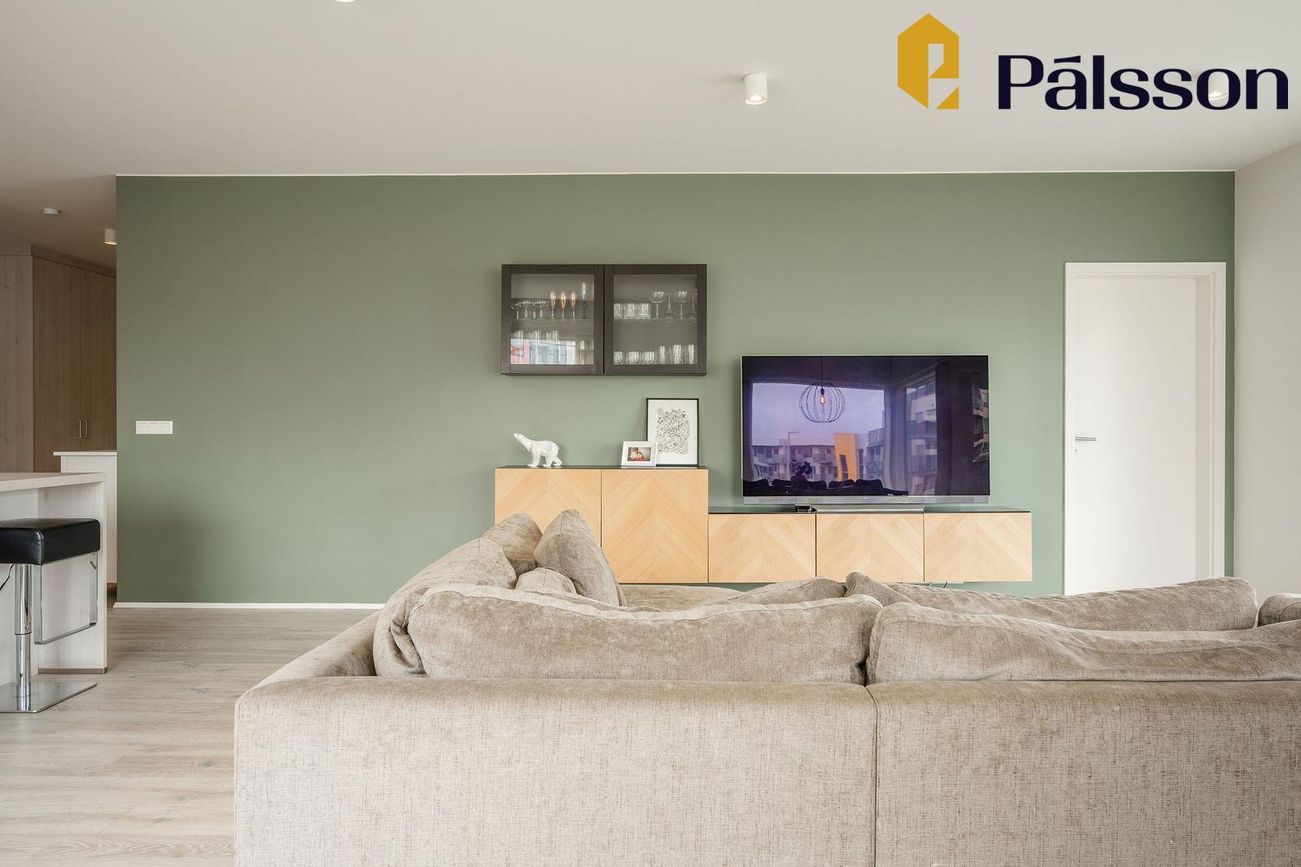 Holtsvegur 9, 210 Garðabær