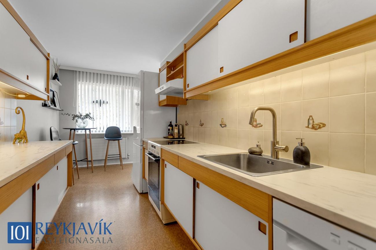 Blikahólar 6, 111 Reykjavík