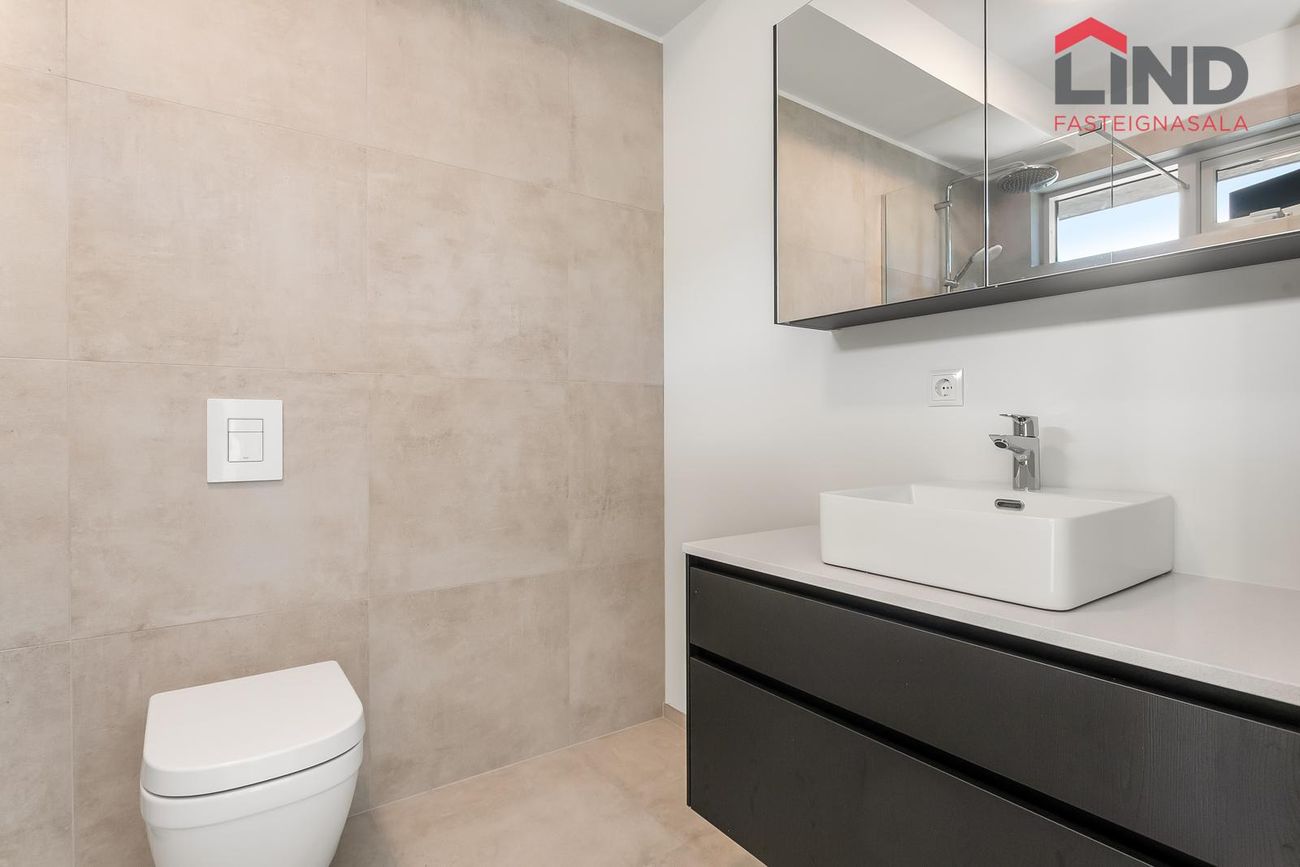 Baughamar 3 - 0105, 221 Hafnarfjörður