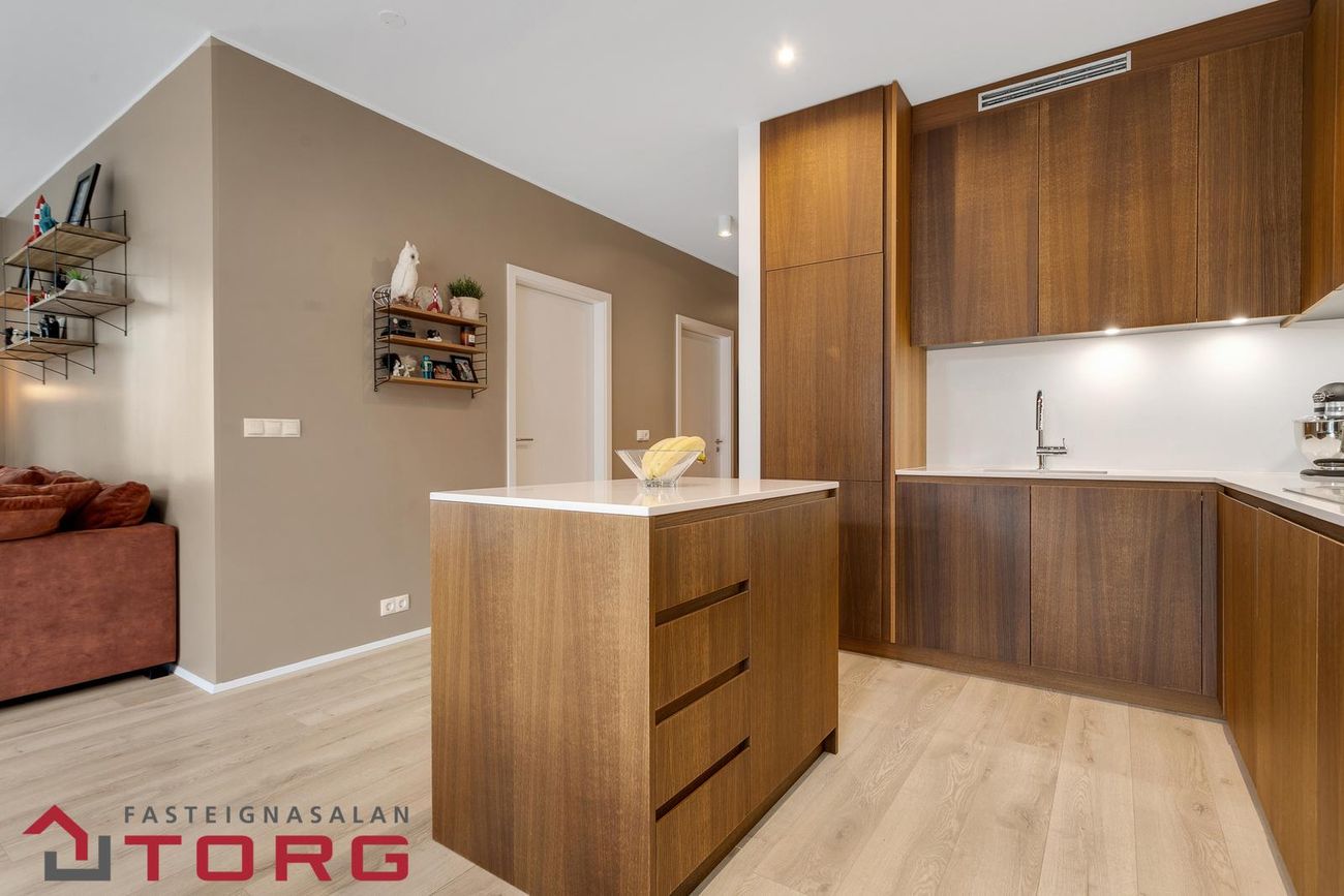 Hallgerðargata 19, 105 Reykjavík