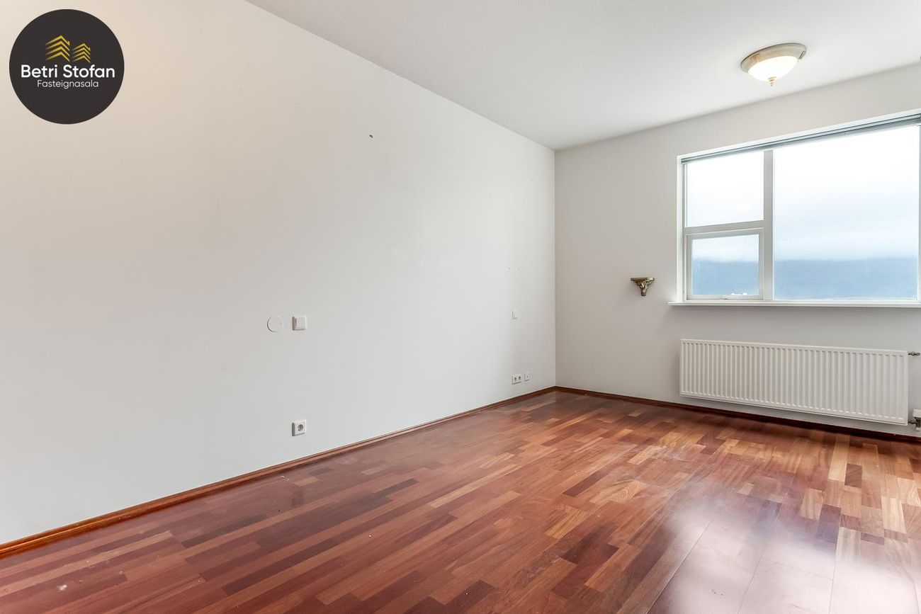Barðastaðir 7, 112 Reykjavík
