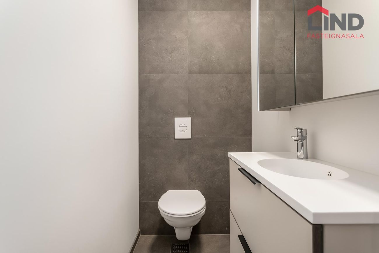 Hafnarbraut 4, 200 Kópavogur