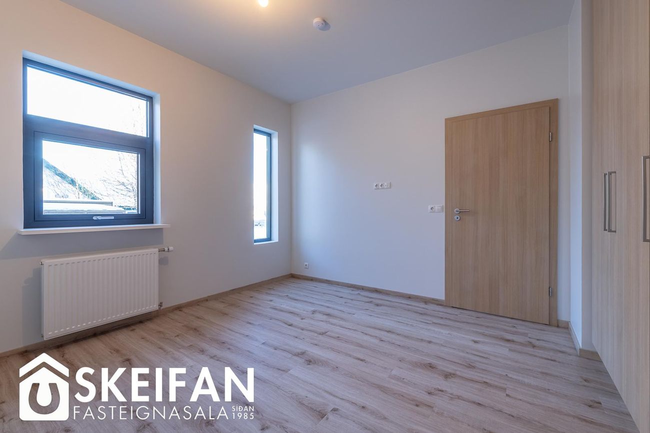 Brattahlíð 26, 270 Mosfellsbær