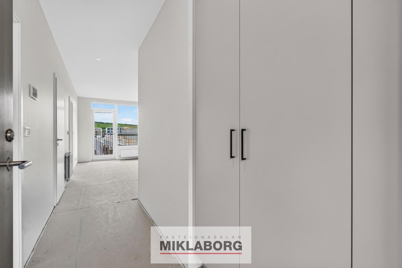 Hringhamar 6, 221 Hafnarfjörður