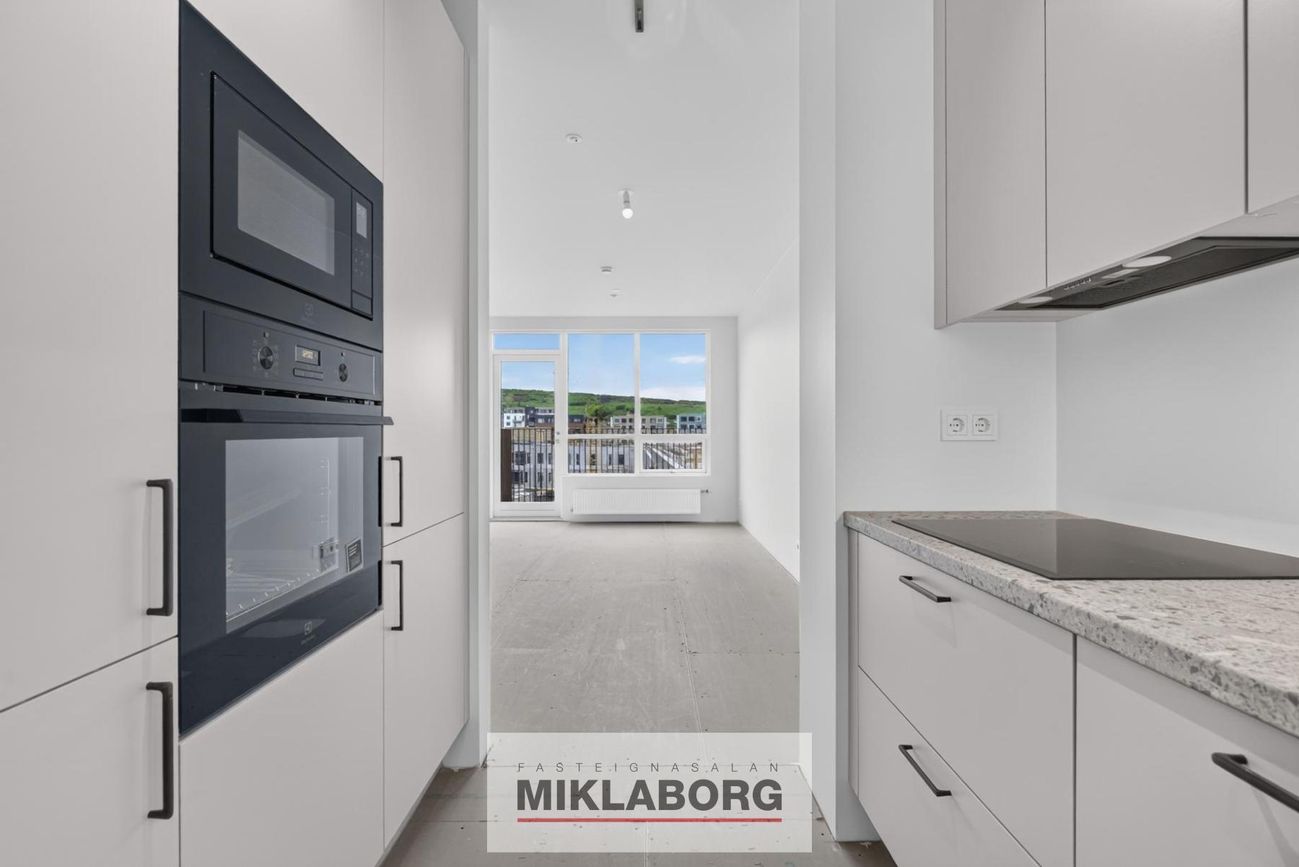 Hringhamar 6, 221 Hafnarfjörður