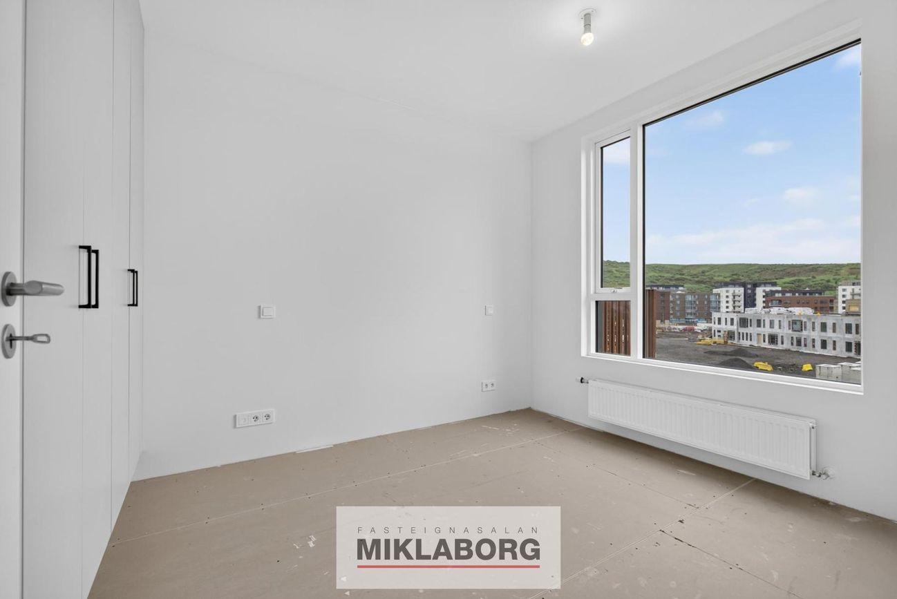 Hringhamar 6, 221 Hafnarfjörður