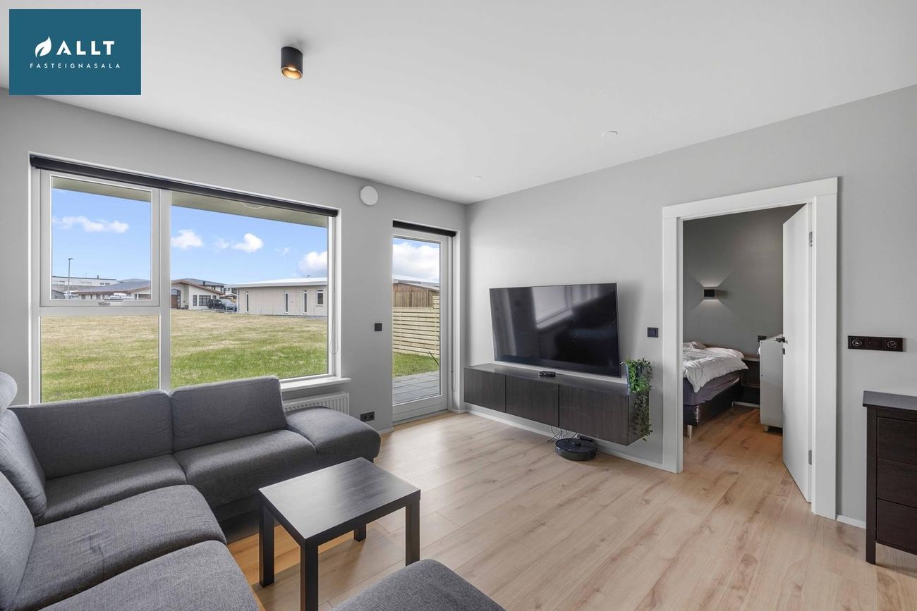 Aspardalur 1, 260 Reykjanesbær
