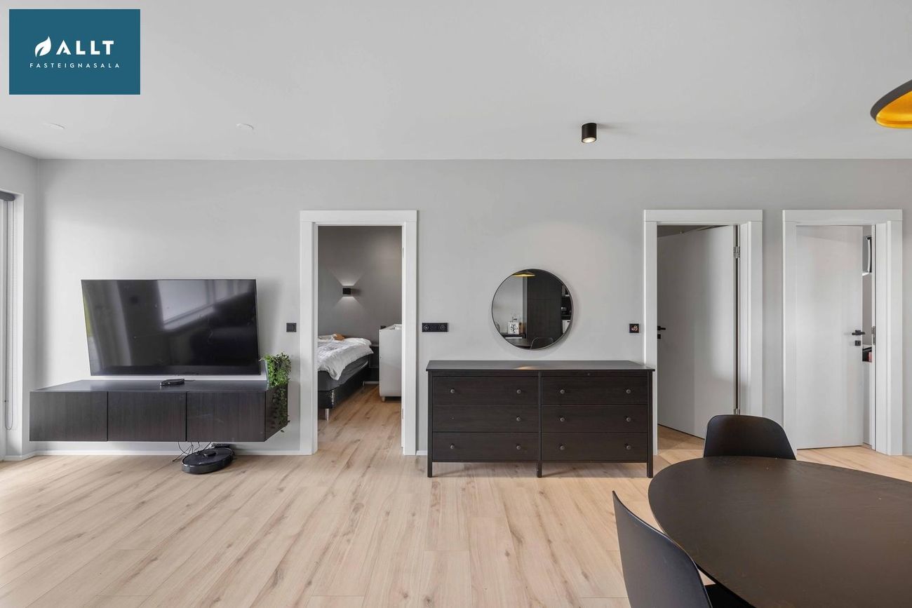 Aspardalur 1, 260 Reykjanesbær