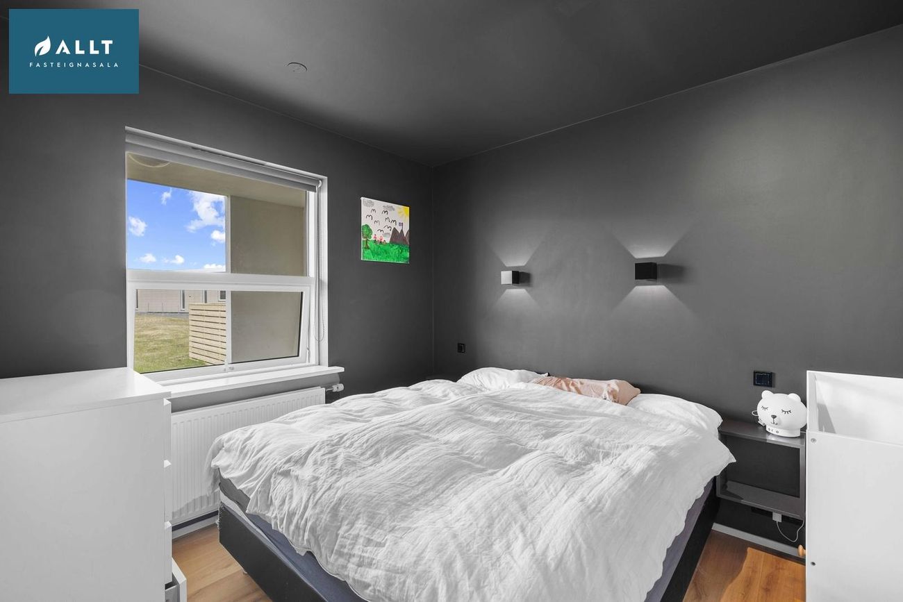 Aspardalur 1, 260 Reykjanesbær