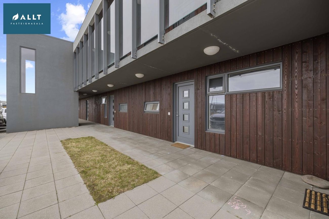 Aspardalur 1, 260 Reykjanesbær