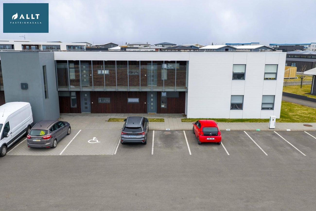 Aspardalur 1, 260 Reykjanesbær