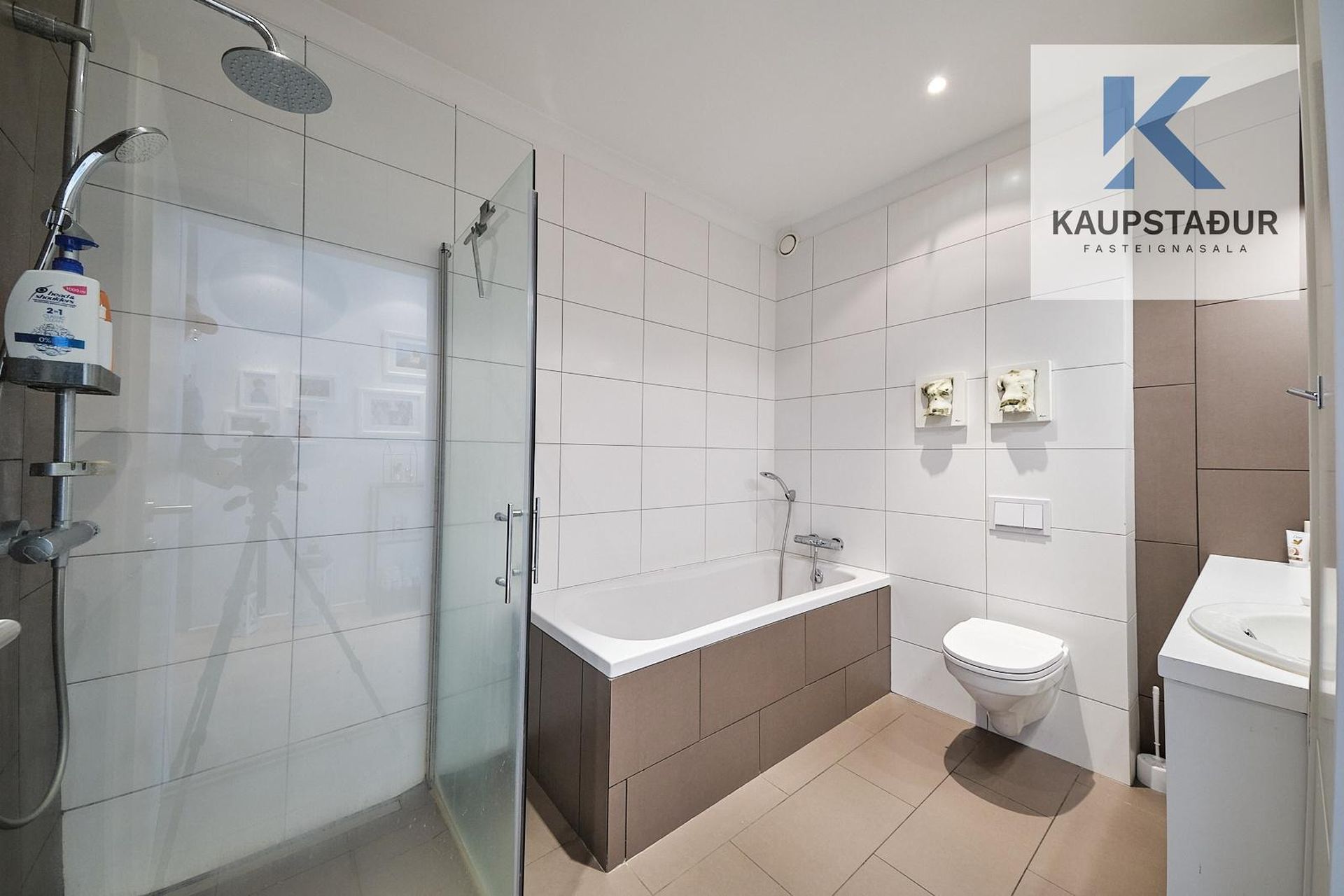 Drekavellir 40, 221 Hafnarfjörður