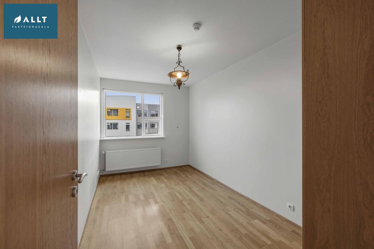 Strikið 8, 210 Garðabær