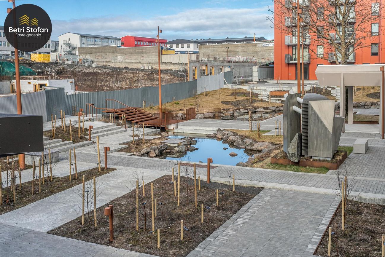 Grensásvegur 2B, 108 Reykjavík