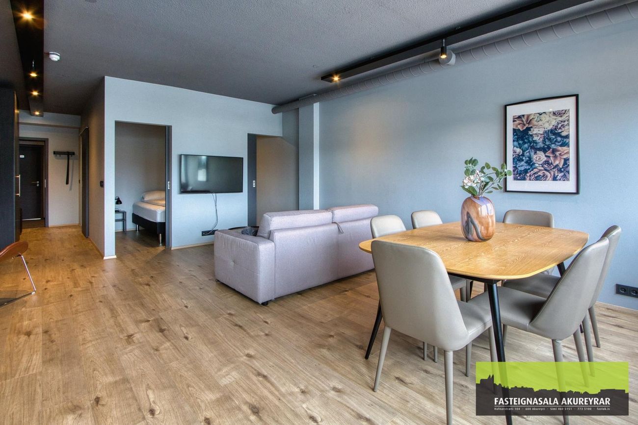 Tryggvabraut 24, 600 Akureyri