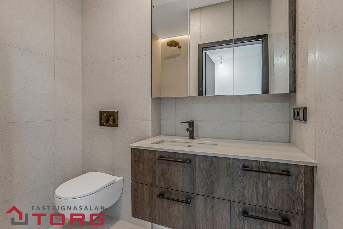 Hjallabraut 45B - 0103, 220 Hafnarfjörður