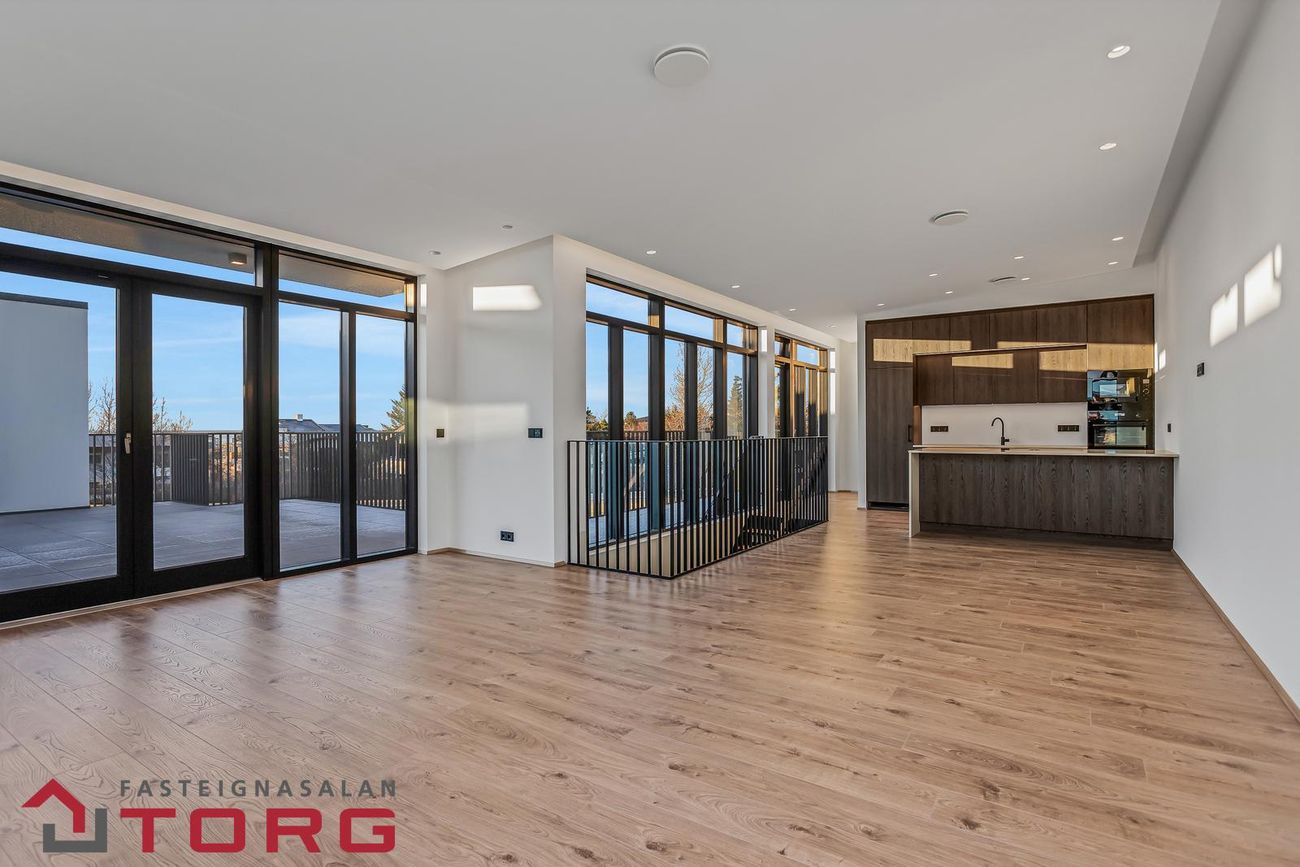 Hjallabraut 45B - 0103, 220 Hafnarfjörður