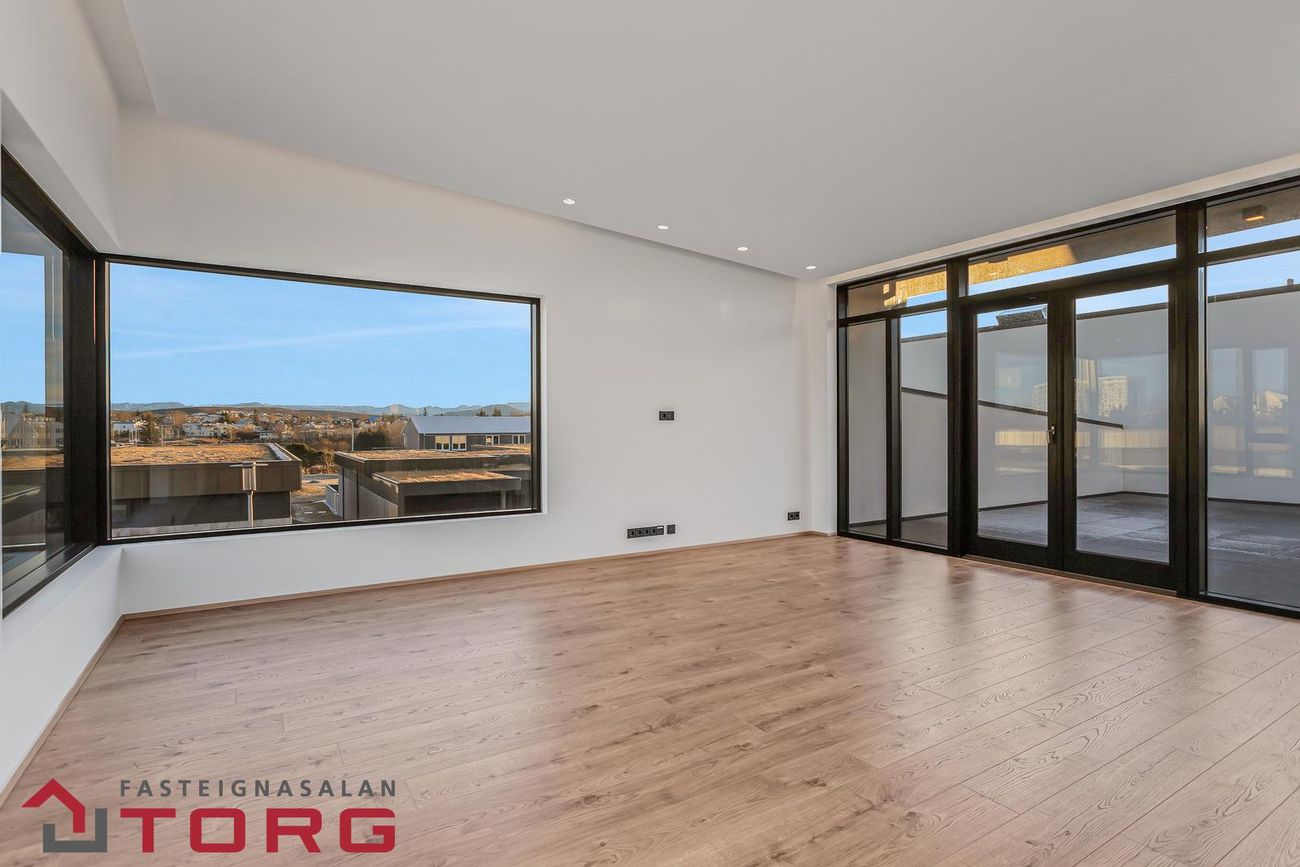 Hjallabraut 45B - 0103, 220 Hafnarfjörður