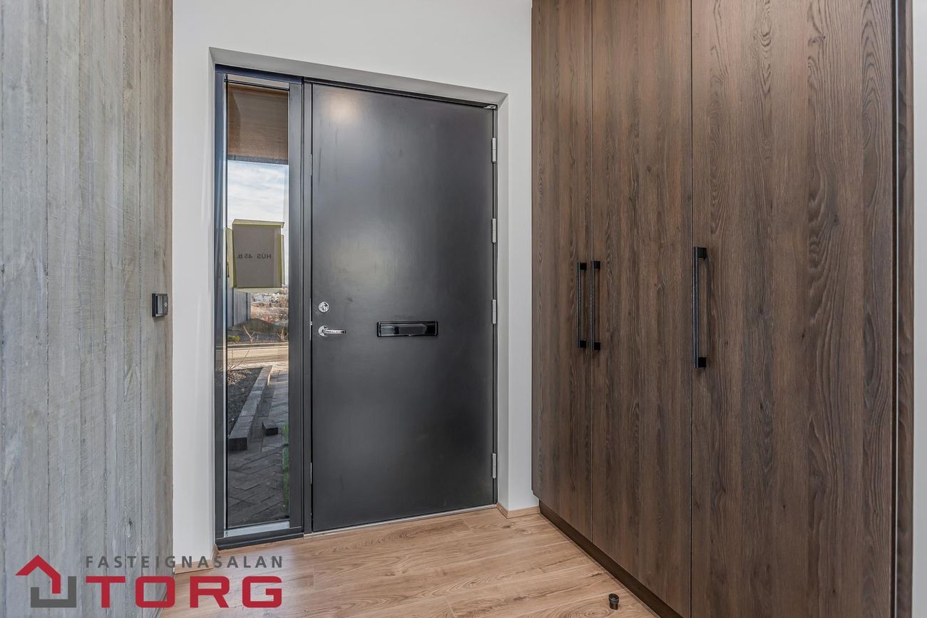 Hjallabraut 45B - 0103, 220 Hafnarfjörður