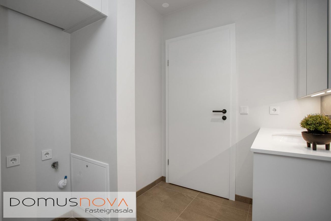 Jöfursbás 5B, 112 Reykjavík