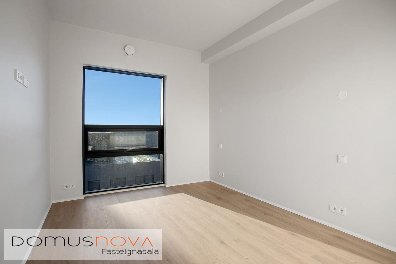 Jöfursbás 5B, 112 Reykjavík