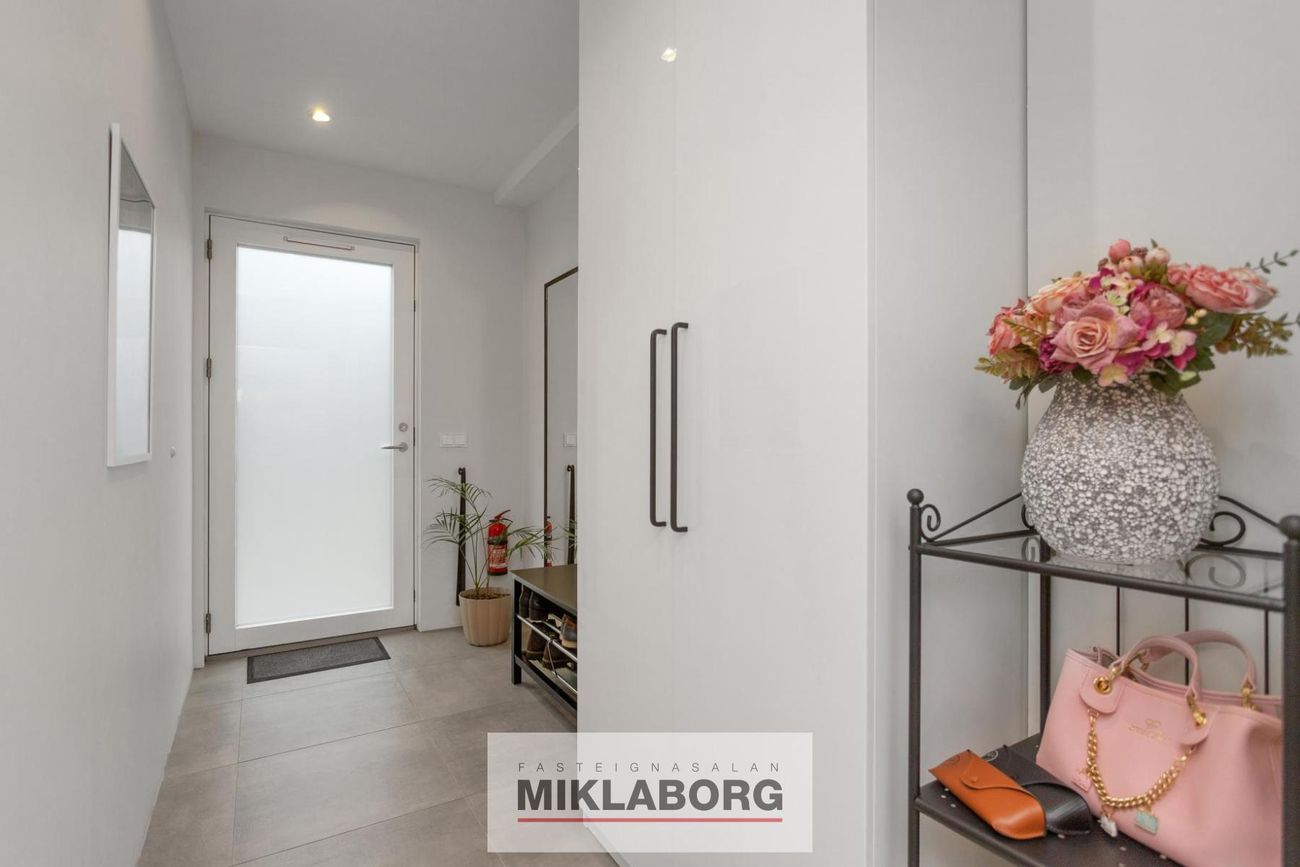 Leirvogstunga 21 - 0101, 270 Mosfellsbær