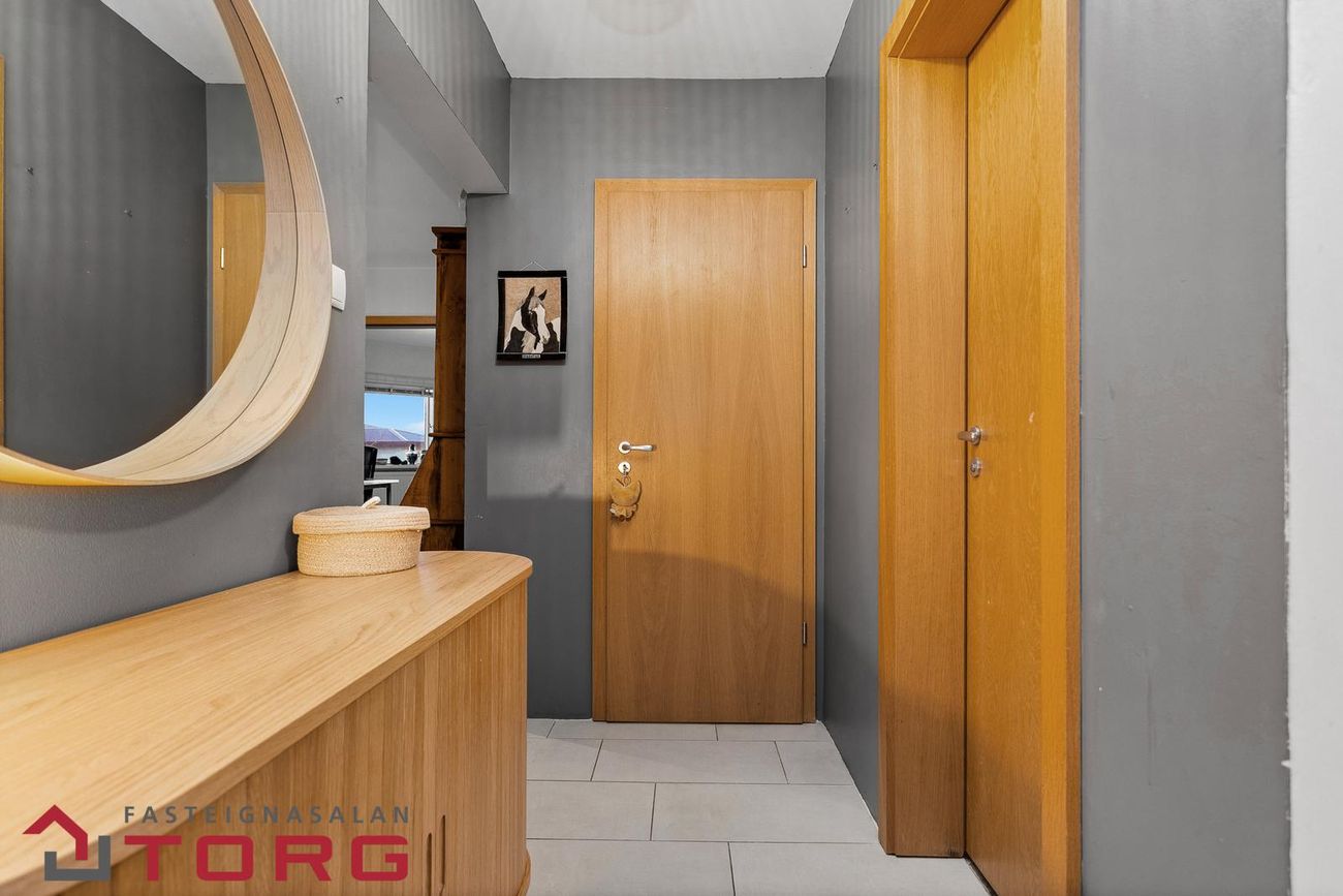 Hellisgata 18, 220 Hafnarfjörður