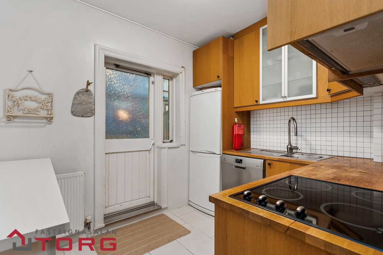 Hellisgata 18, 220 Hafnarfjörður