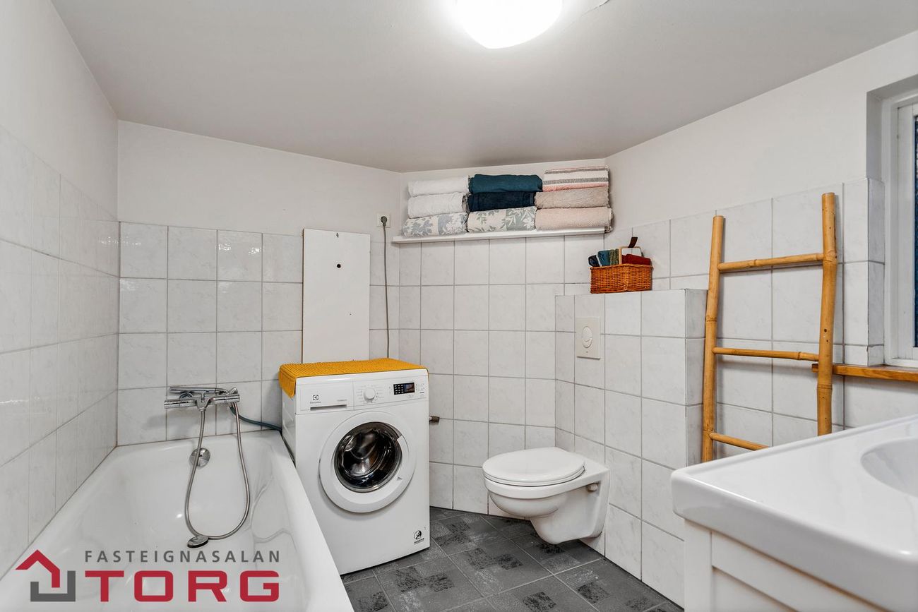 Hellisgata 18, 220 Hafnarfjörður