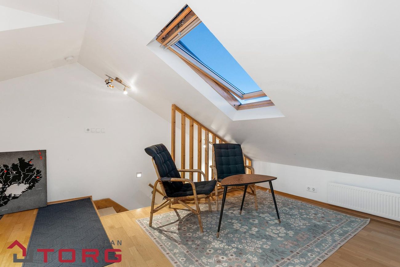 Hellisgata 18, 220 Hafnarfjörður