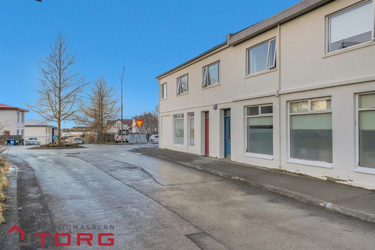 Hellisgata 18, 220 Hafnarfjörður