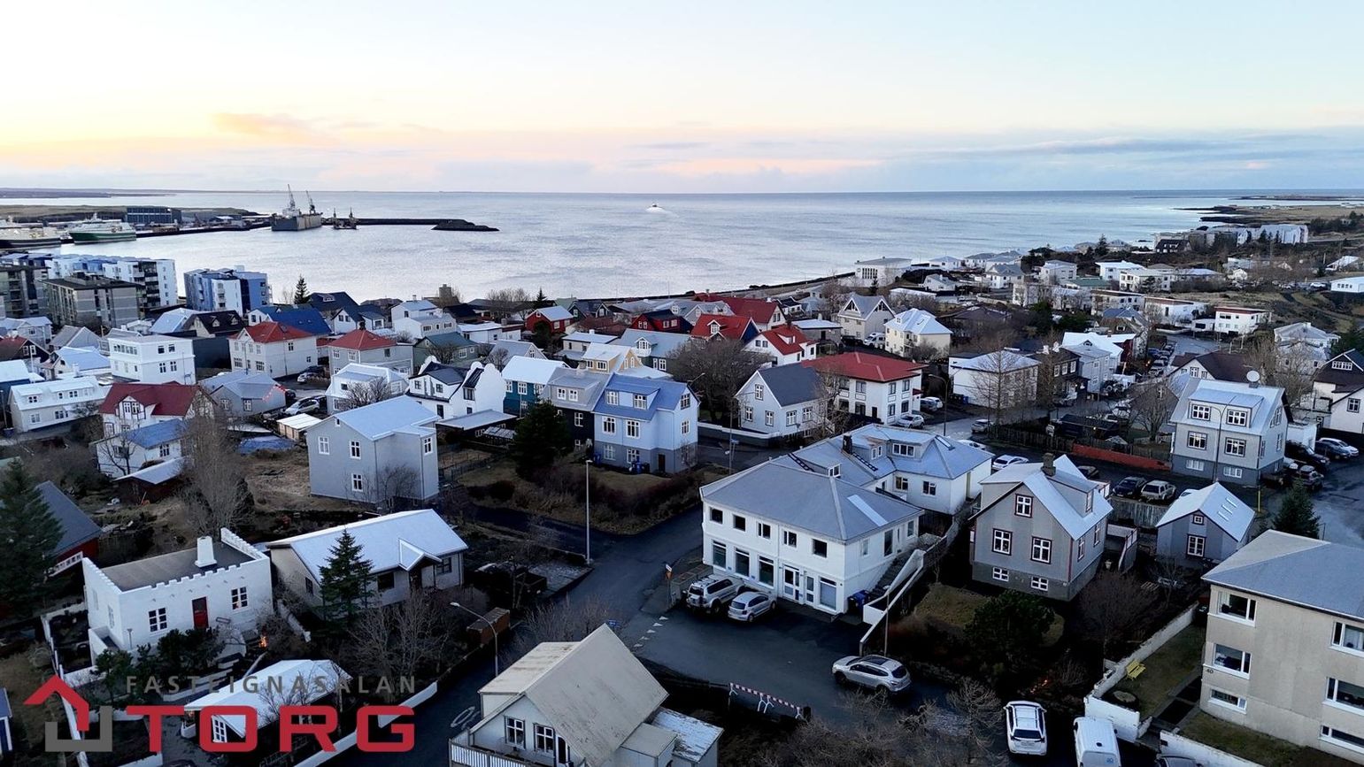 Hellisgata 18, 220 Hafnarfjörður