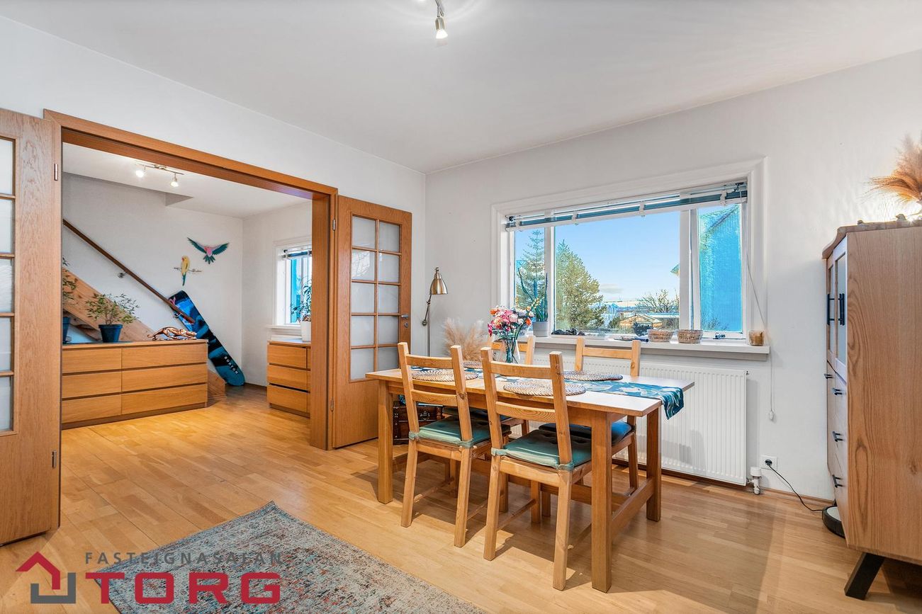 Hellisgata 18, 220 Hafnarfjörður