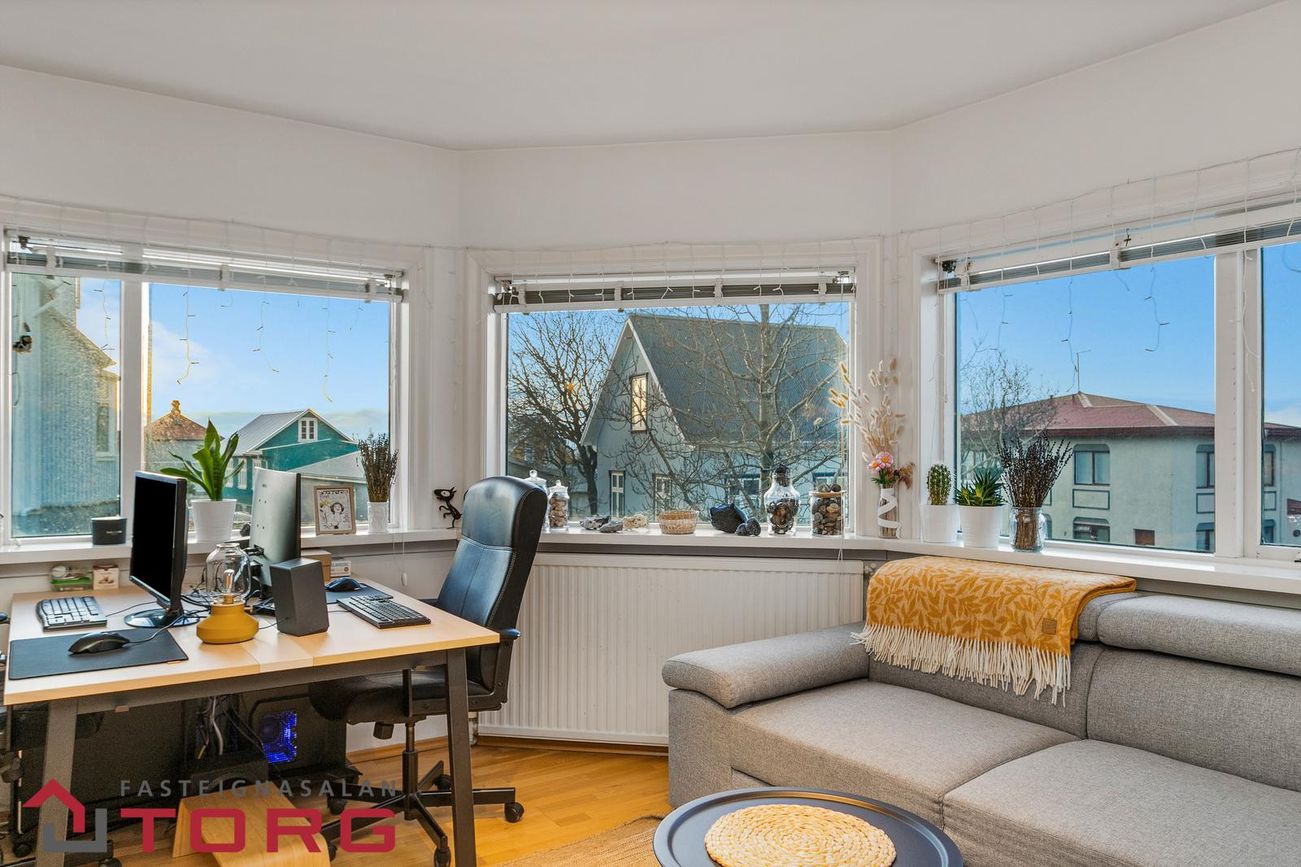 Hellisgata 18, 220 Hafnarfjörður