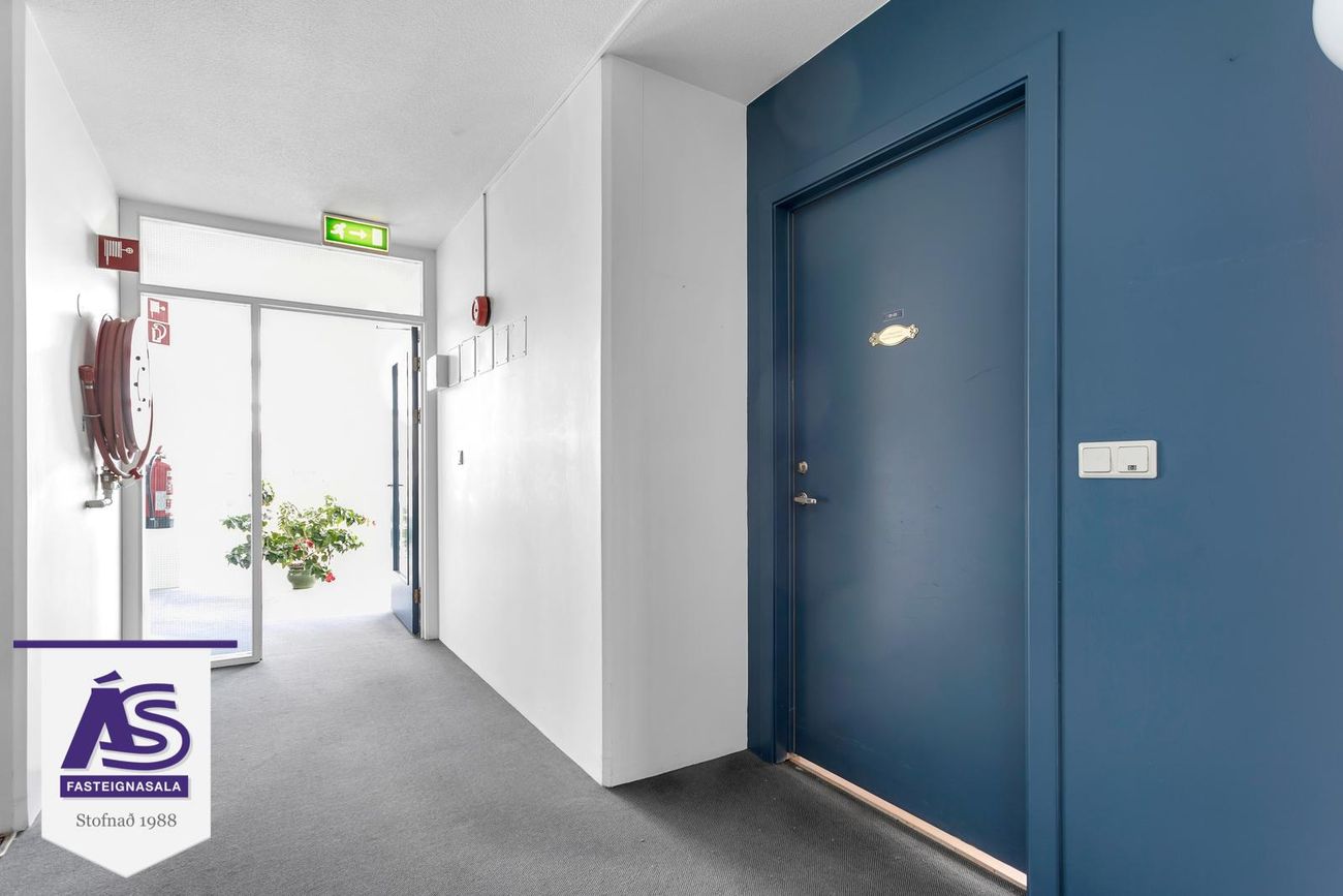 Hjallabraut 33, 220 Hafnarfjörður